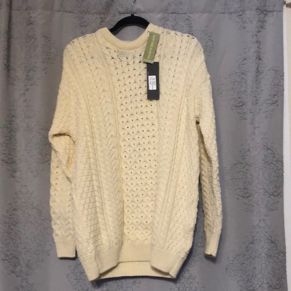 Xl Men! Wool sweater made in Ireland NWT so thick and warm.